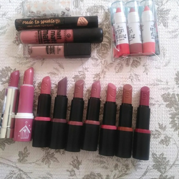 Essence Cosmetics bundle - Picture 6 of 8